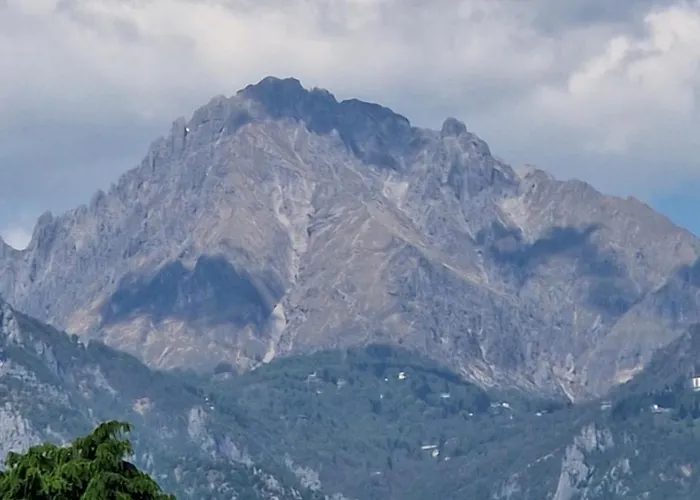 Tra Monti E * לקו