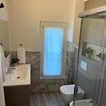 Tra Monti E *